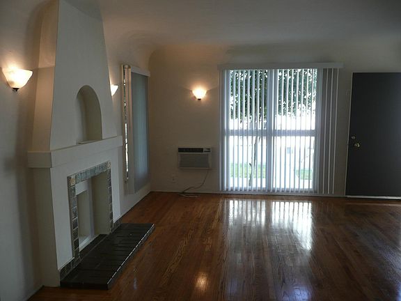 4th image of 1008 E Garfield Ave #1/2