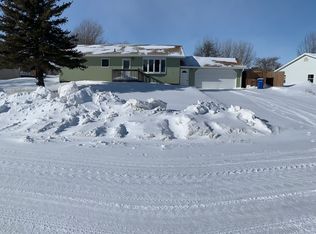 1008 Pebble Beach Dr, Clark, SD 57225