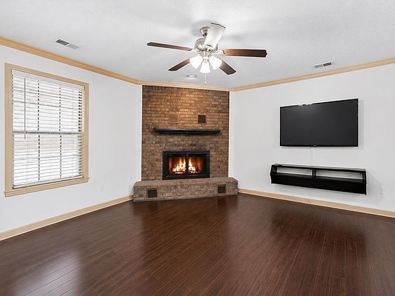 4th image of 7303 Hillshire Dr