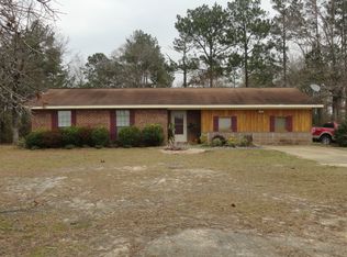292 Arthur Lowe Rd, Lumberton, MS 39455
