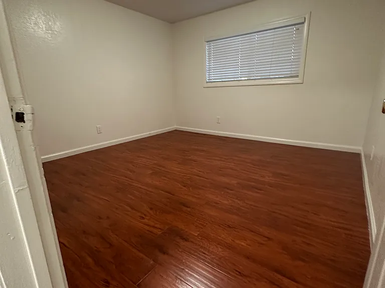 1064 Waters Ave #3 — Photo 13