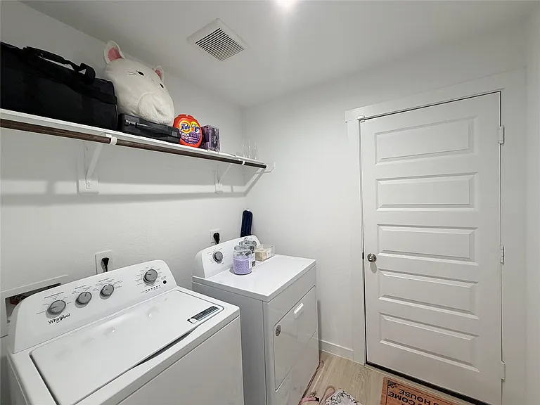 4986 Edgewood Dr — Photo 16