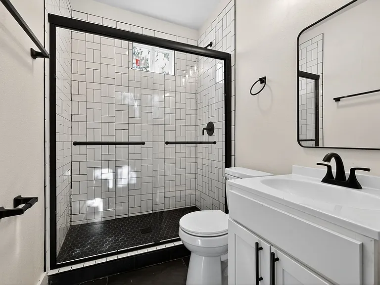 427 Floyd Ave — Photo 30