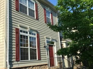 404 Leeds Ridge Ct, Purcellville, VA 20132