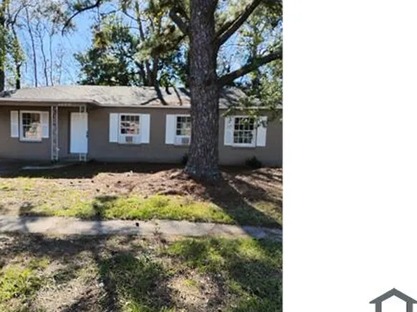 2609 Montbirault Dr, Mobile, AL 36605