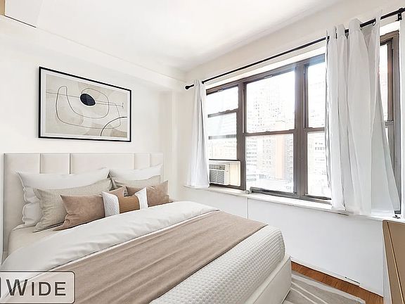 5th image of 137 E 38th St APT 10f