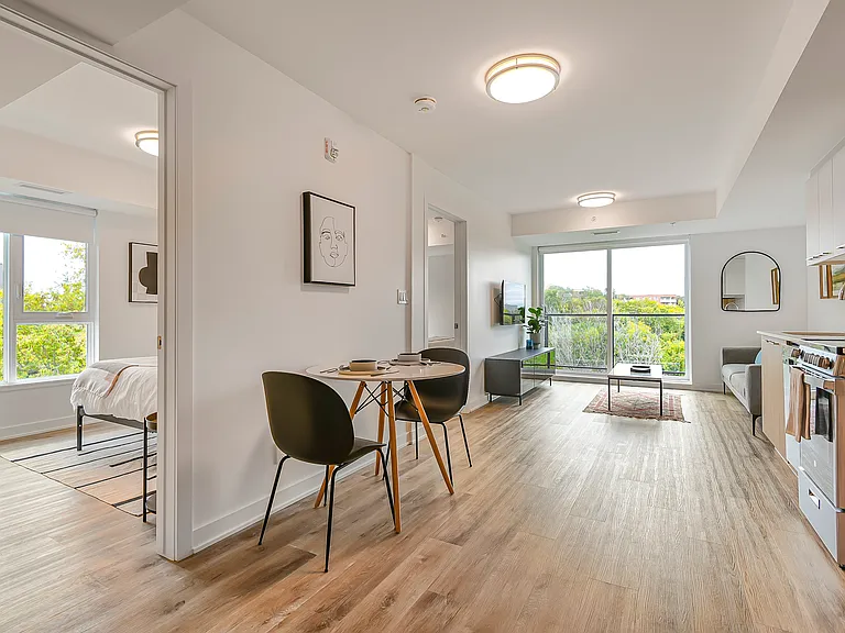 19 Robinson Ave — Photo 6