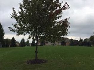 Queensbury Rd, Alliance, OH 44601