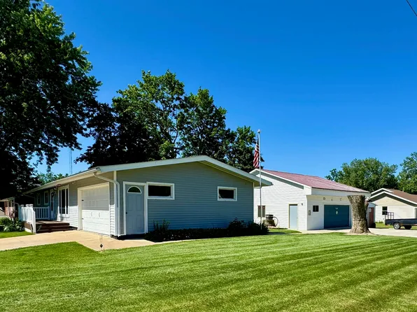 1620 Monroe St, Fennimore, WI 53809
