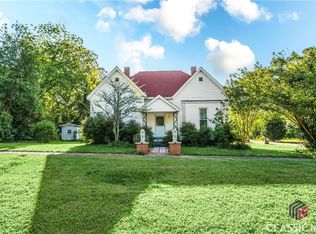 25 E Georgia Ave, Comer, GA 30629