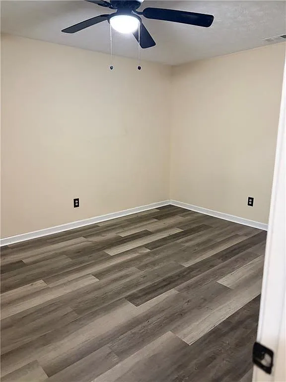 4 bed, 3.0 bath, 1800 sqft, $2,200 — Photo 4