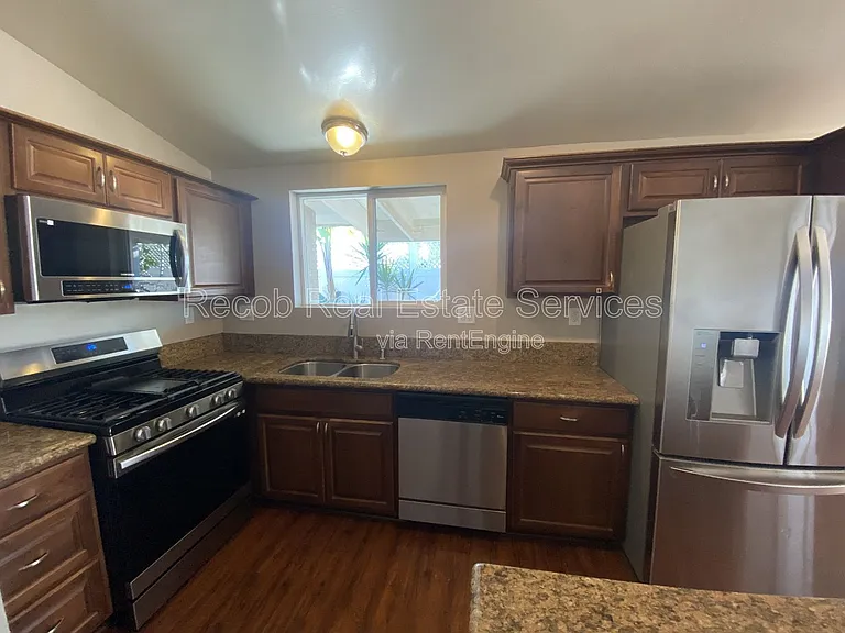 3002 Skipper St — Photo 3