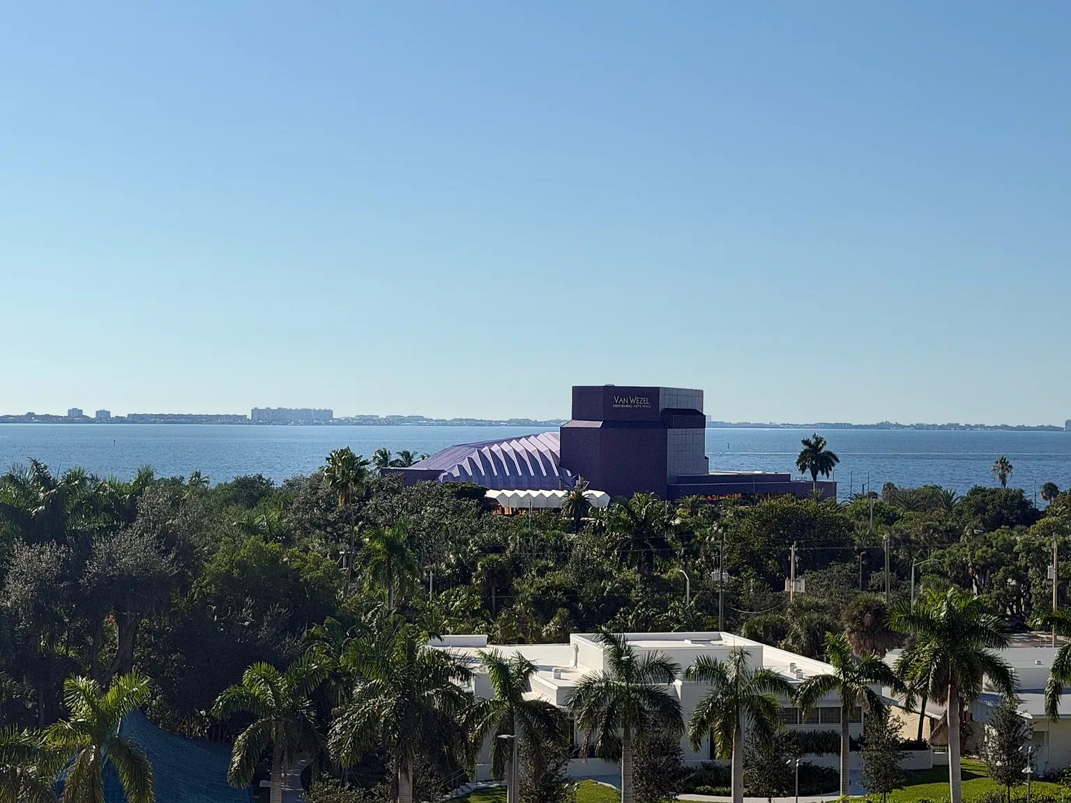 2 bed, 1100 sqft, $6,500 — Photo 1