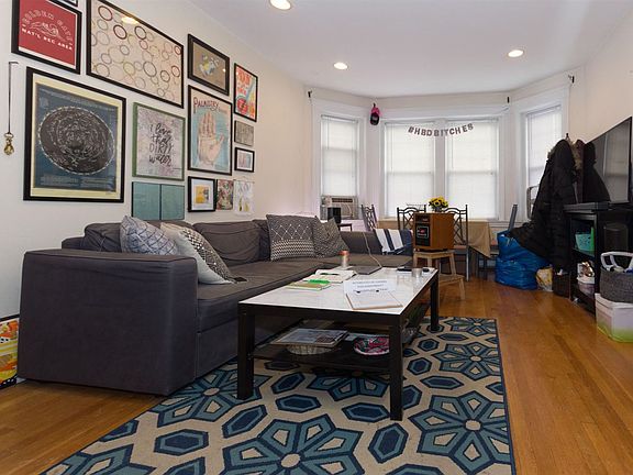 69 Babcock St. #5 Brookline (Coolidge Corner) Unit Photo 3