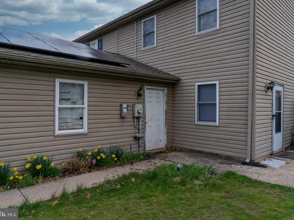423 Edgewood Dr, Telford, PA 18969
