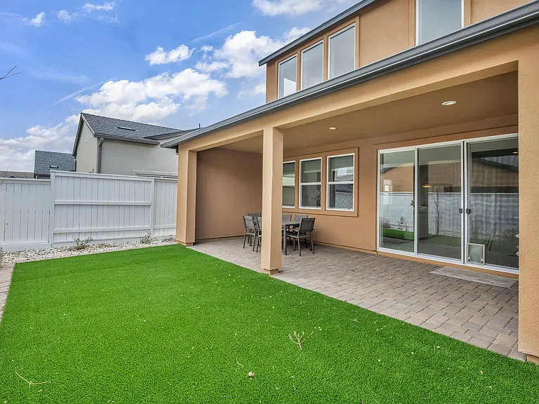 619 Camargue Trl — Photo 52