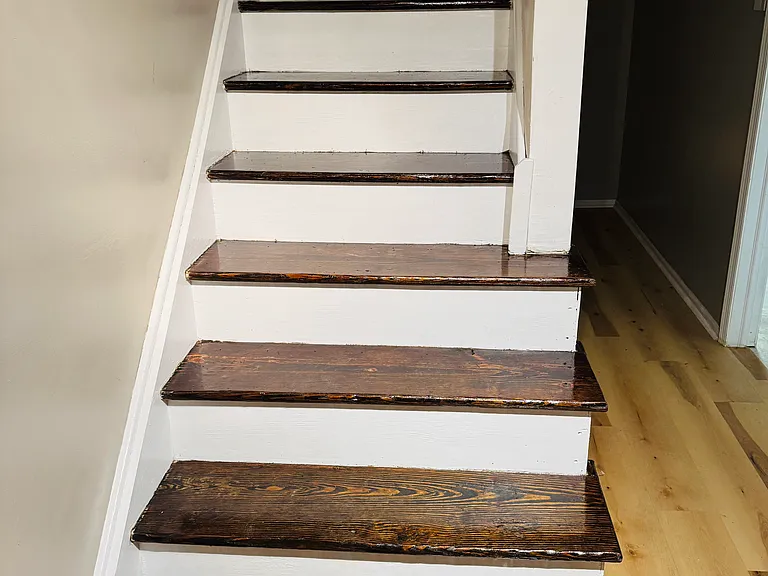 1267 Village Ln — Photo 3