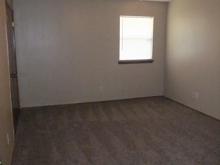 5952 NW 41st St — Photo 11