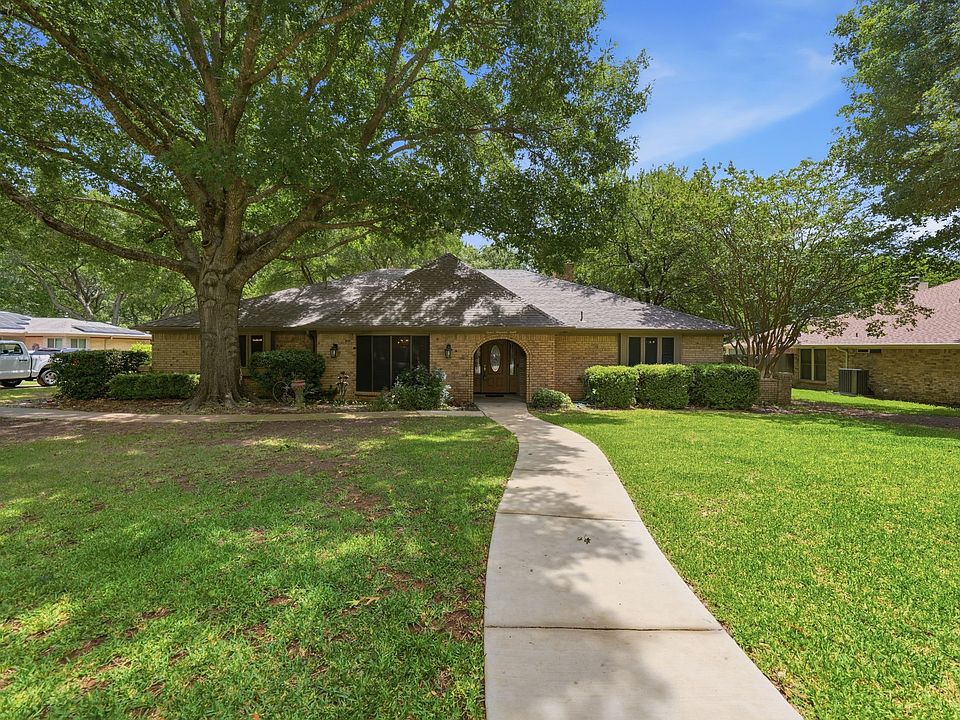 1st image of 12008 Saddlehorn Ln