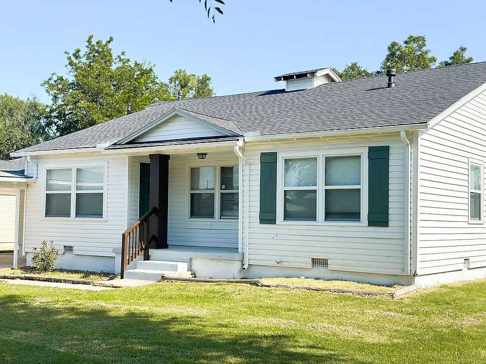 1st image of 2117 NW Denver Ave