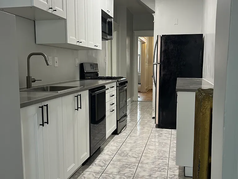 3232 Warder St NW — Photo 6