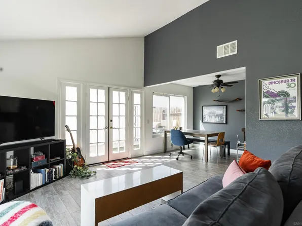 3682 Cliff Way, Oceanside, CA 92056