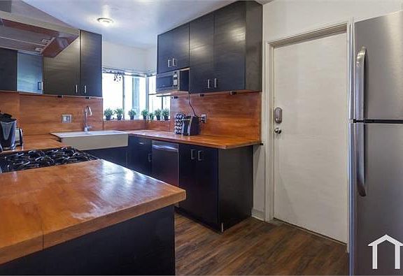 2nd image of 8418 Fountain Ave