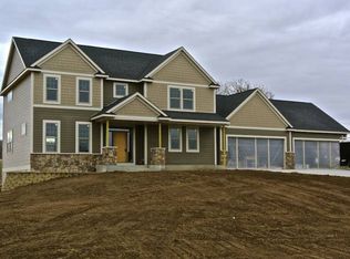 3976 Creek View Ln SW, Rochester, MN 55902