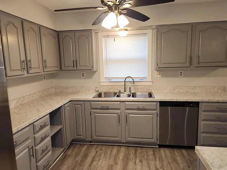 7188 Pleasant Ridge Rd — Photo 6