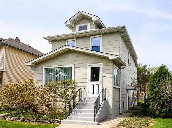 949 S Elmwood Ave, Oak Park, IL 60304