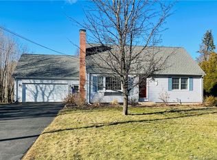 10 W Point Ter, Tariffville, CT 06081