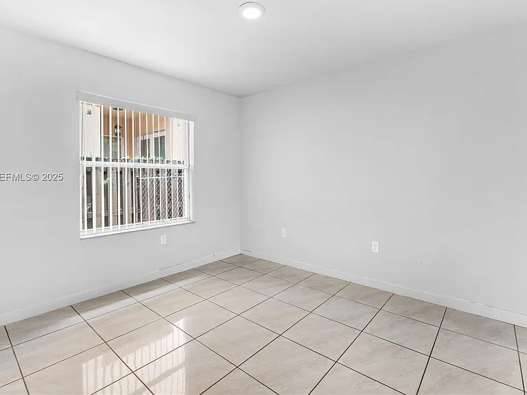 23966 SW 108th Pl — Photo 9