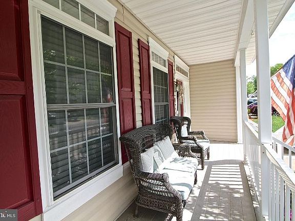 4th image of 117 Olympic Dr
