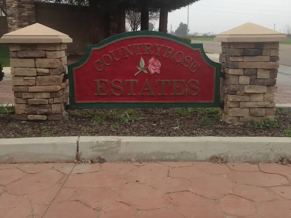 1021 Prairie St, Selma, CA 93662
