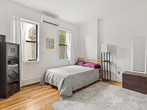 4th image of 290 5th Ave APT 2R