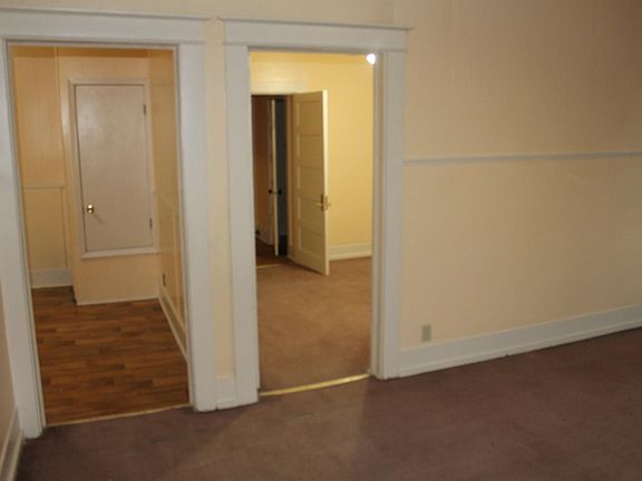 5th image of 509 W 6th St