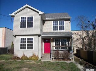 23 Arlington Ave, Wyandanch, NY 11798