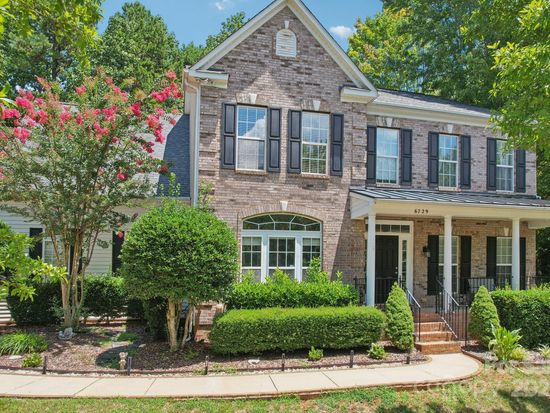 6729 Garden Hill Dr, Huntersville, NC 28078