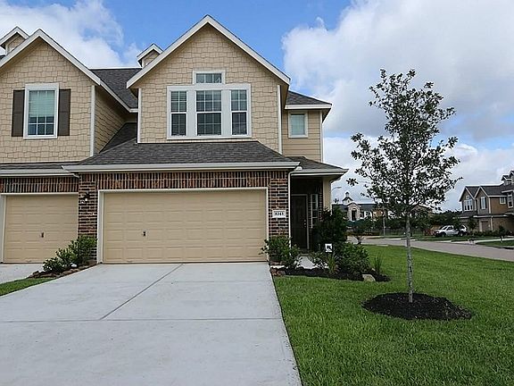 Attractive brick and cement board exterior, double-wide drive and attached 2-car garage for extra storage. Perfect location for commuters via Hwy 6, Beltway 8 or Hwy 290.
