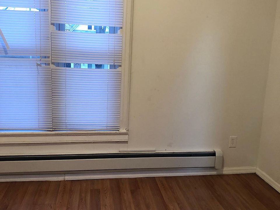1st image of 104-55 118th St