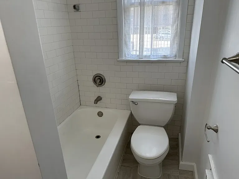 7 Edison Pl #2 — Photo 8