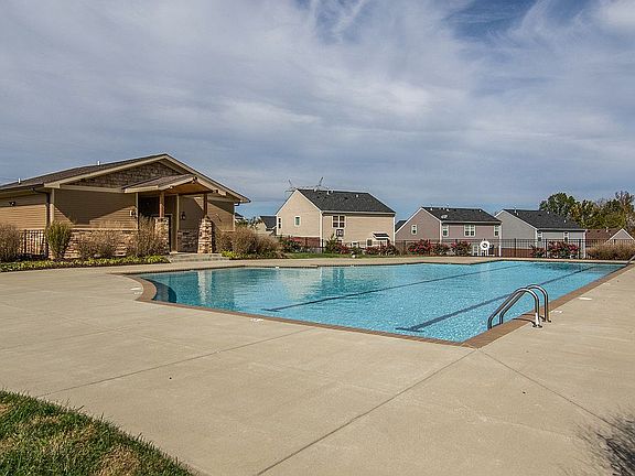2nd image of 405 Dunnwood Ct