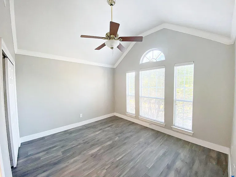 1700 Shiprock Dr — Photo 9