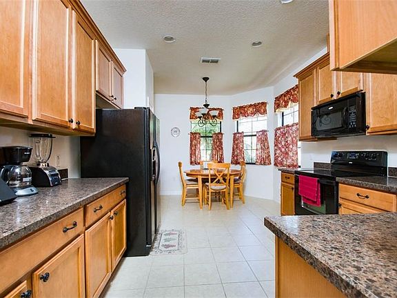 5th image of 845 Grand Canal Dr