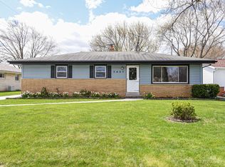 5407 W Bottsford Ave, Greenfield, WI 53220