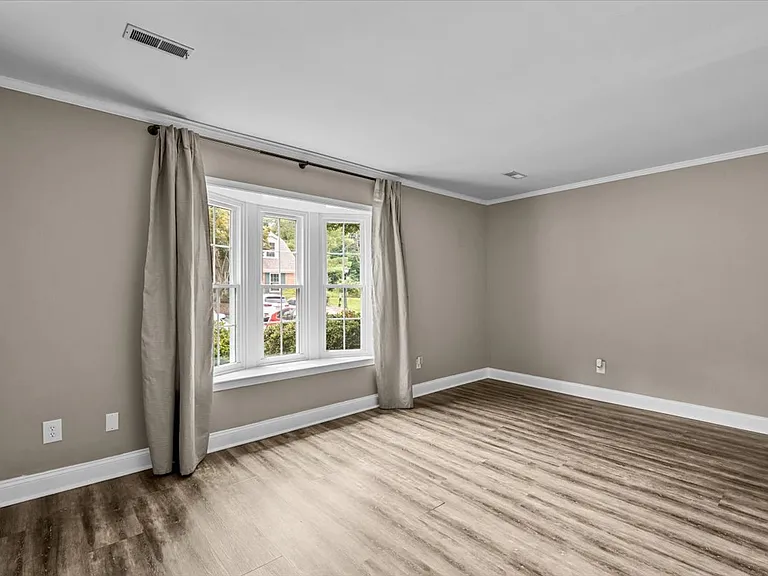 2653 Cottage Pl — Photo 9