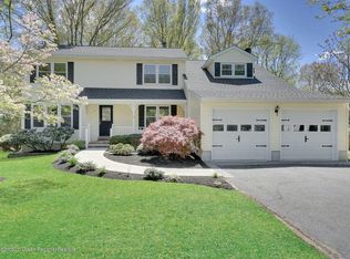 2 Bauer Ct, Middletown, NJ 07748