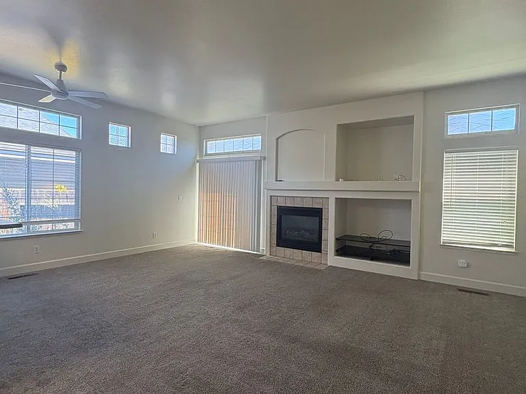 1369 Ridge Point Dr — Photo 8