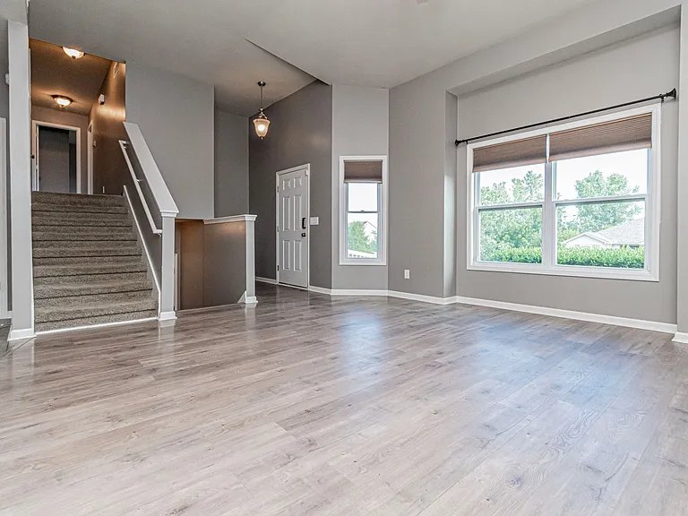 2501 Sawmill Rd — Photo 6