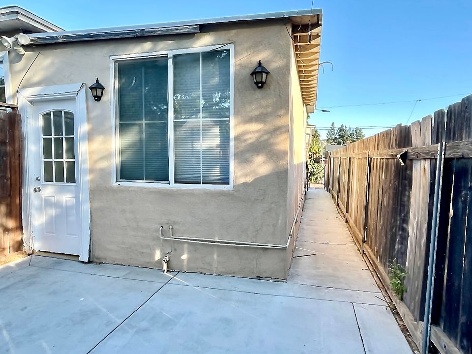 Private and keyed gated entrance